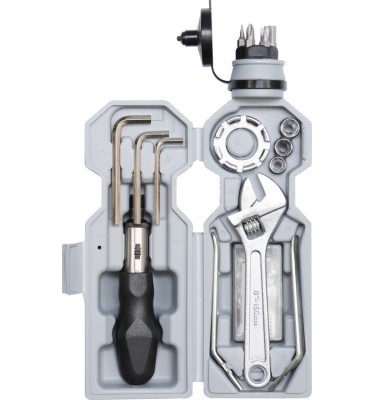 ZESTAW DO NAPRAWY ROWERU 18el. bidon Vorel